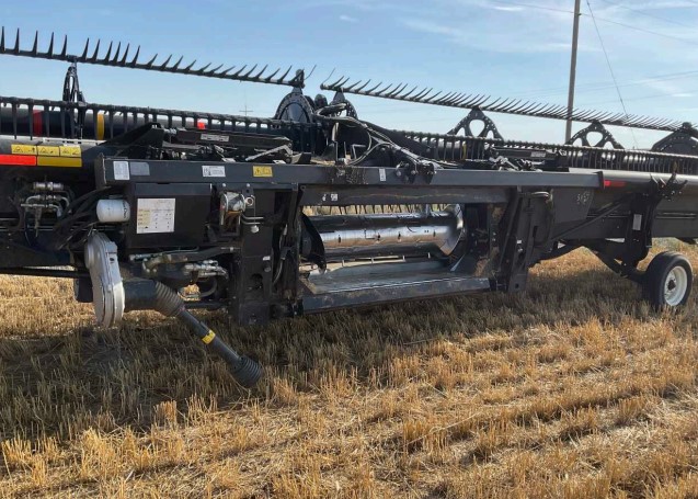 2018 MacDon FD140 Flexdraper Header - Image 2