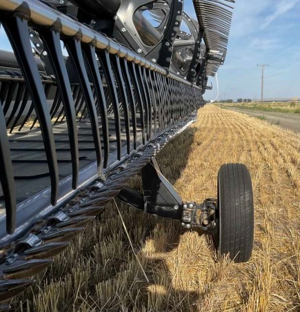 2018 MacDon FD140 Flexdraper Header - Image 4