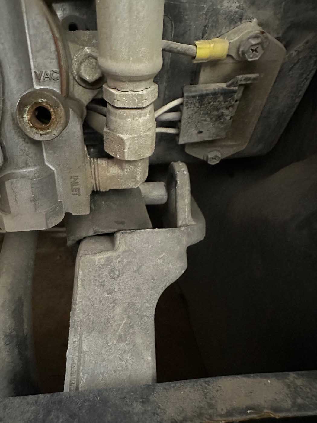 2019 Miller Electric Bobcat 250 LP Welder/Generator - Image 4