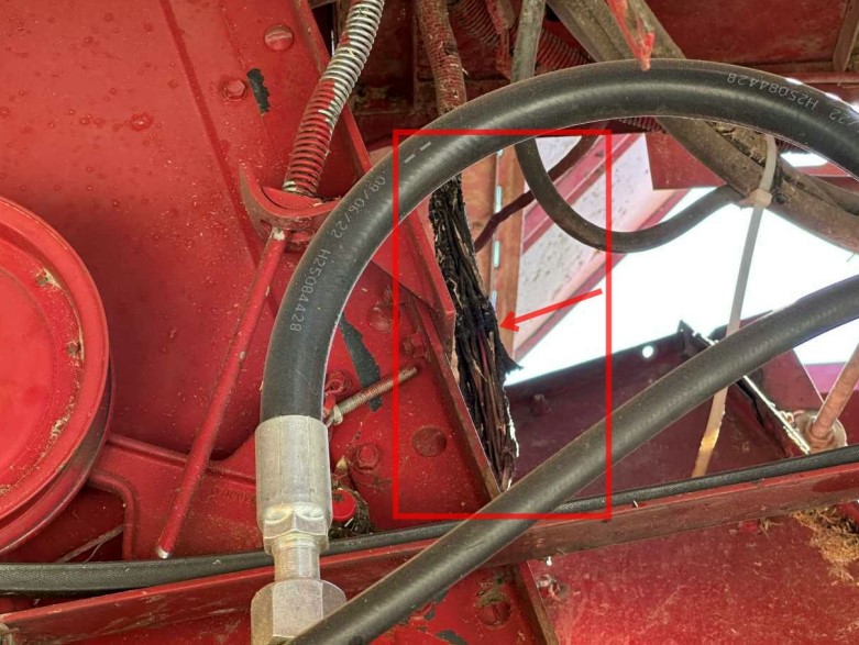 1993 CASE IH 1688 Combine - Image 12