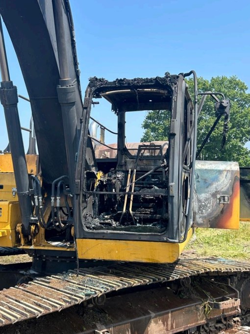 2020 John Deere 210G LC Excavator - Image 3