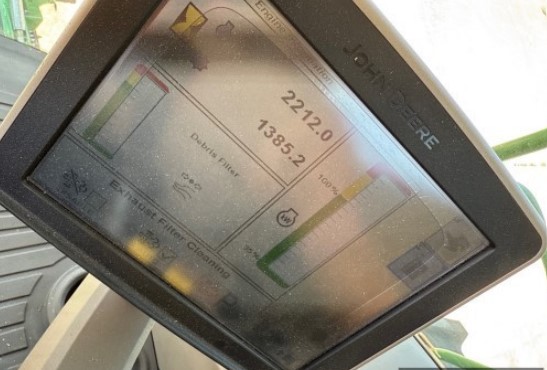 2014 John Deere s670 Combine - Image 24