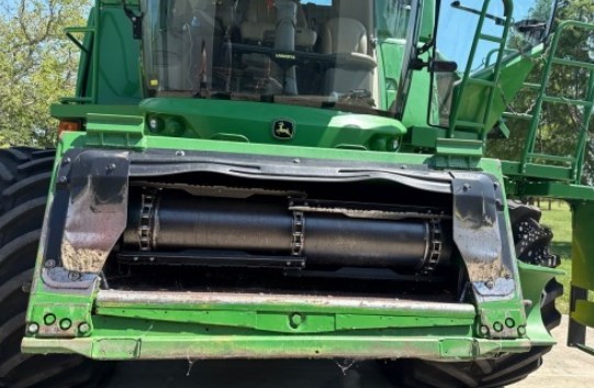 2014 John Deere s670 Combine - Image 8