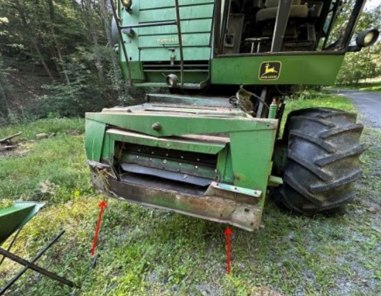 1981 John Deere 6620 Side Hill Combine - Image 2