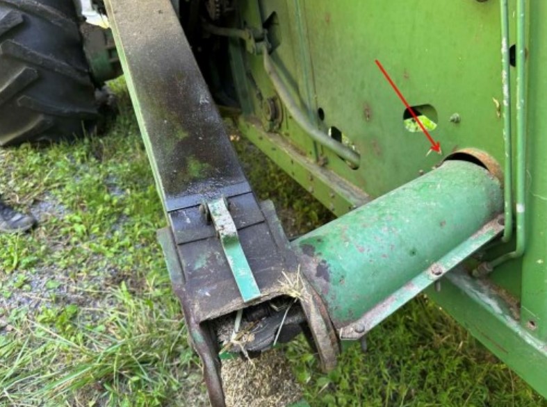 1981 John Deere 6620 Side Hill Combine - Image 22