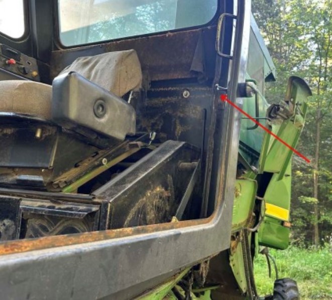 1981 John Deere 6620 Side Hill Combine - Image 23