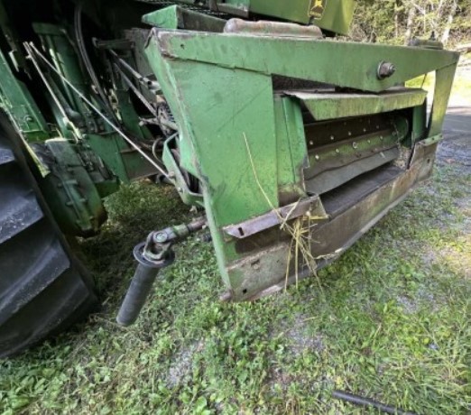 1981 John Deere 6620 Side Hill Combine - Image 9