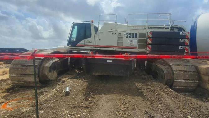 2020 Link Belt TCC-2500 Crawler Crane - Image 2