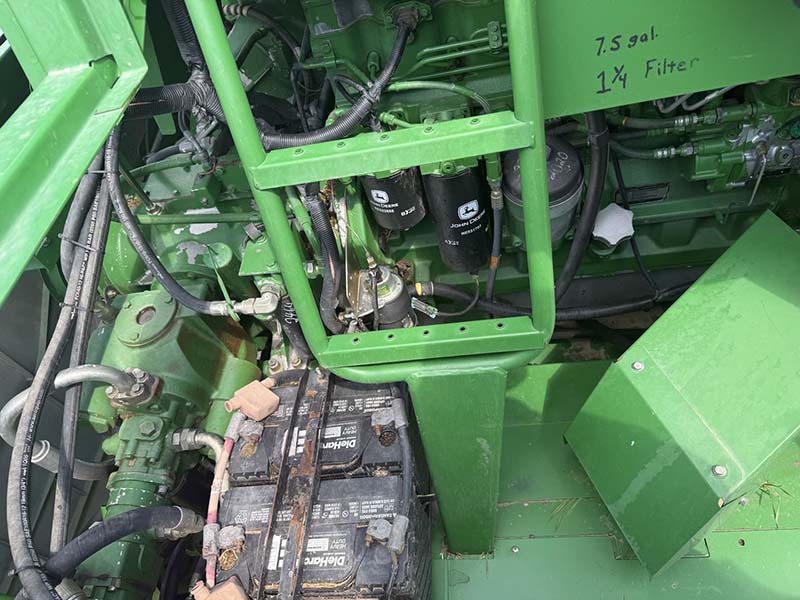 2006 John Deere 9660 STS Combine - Image 8