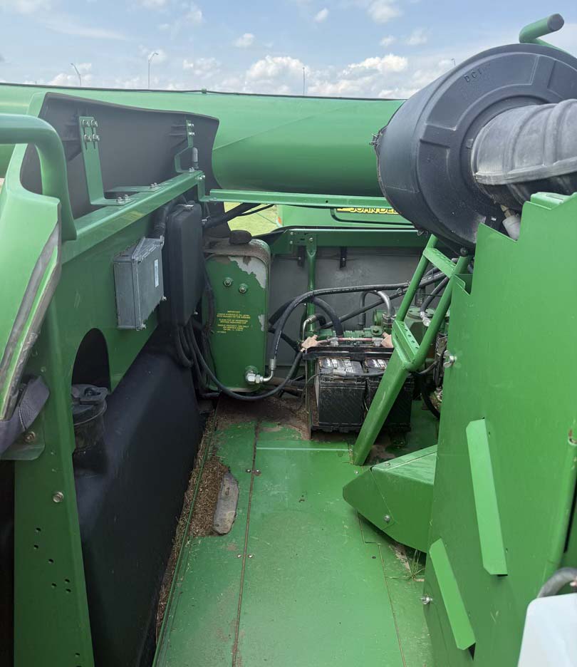 2006 John Deere 9660 STS Combine - Image 5