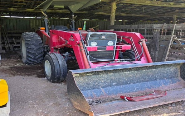 2000 Massey Ferguson 243 Tractor