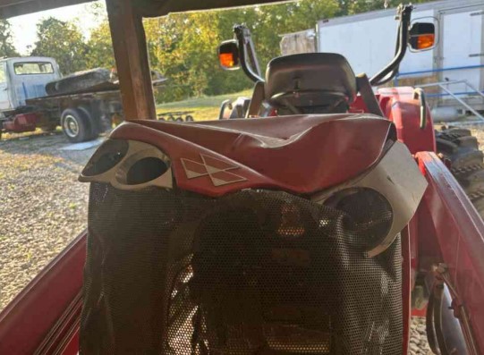 2012 Massey Ferguson 1635 Tractor