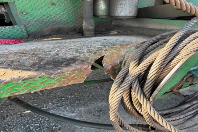 1982 Hopper Workover Rig - Image 18