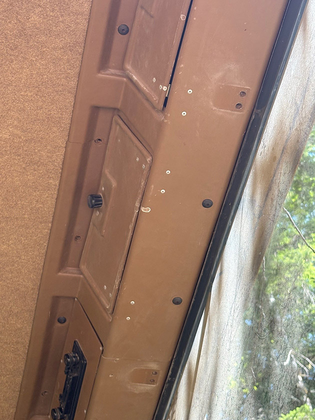 1991 Caterpillar 140G Motor Grader - Image 11