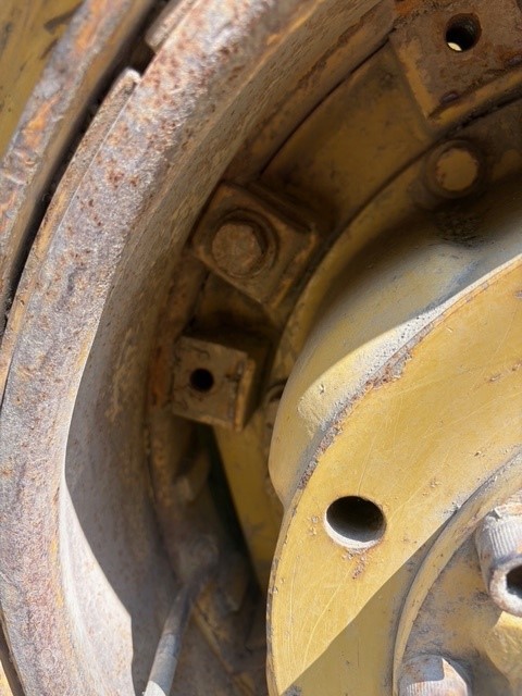 1991 Caterpillar 140G Motor Grader - Image 12