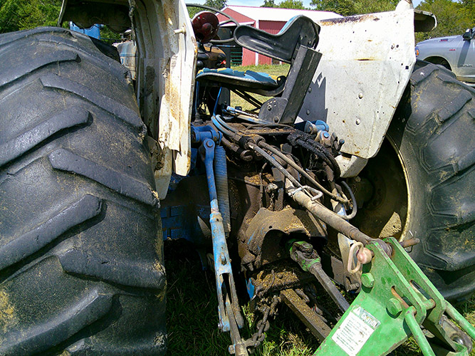 1997 Ford 7600 Tractor - Image 5