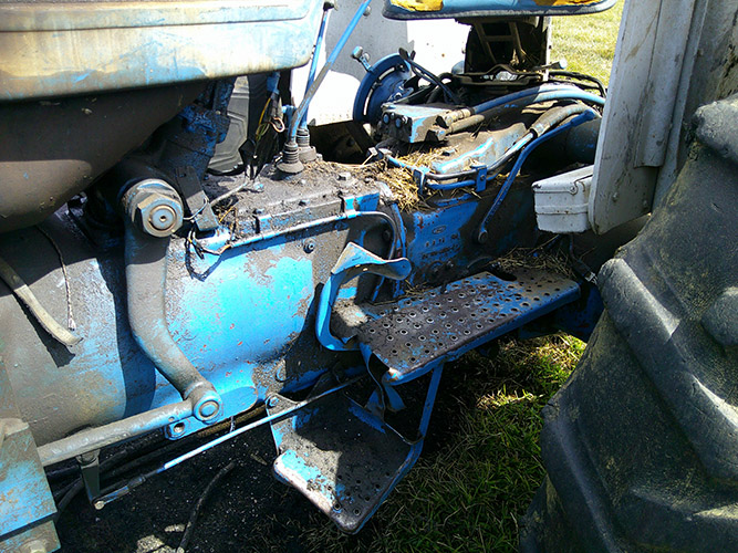 1997 Ford 7600 Tractor - Image 4