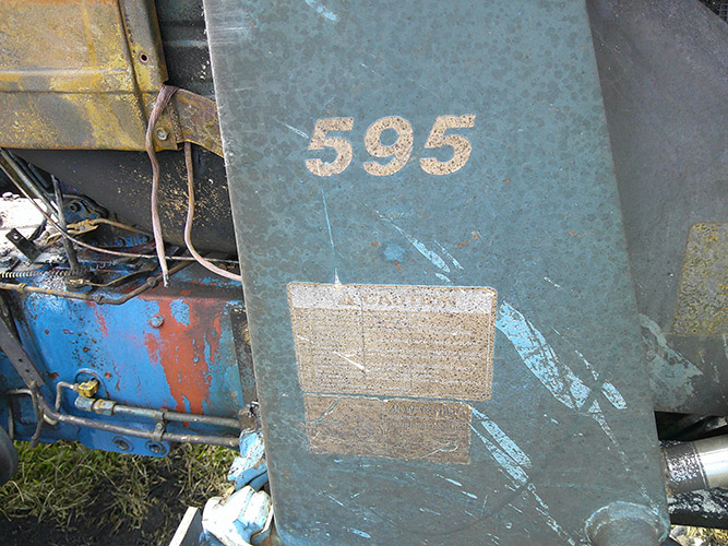 1997 Ford 7600 Tractor - Image 8