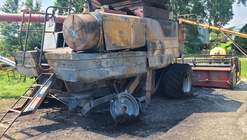 1999 Case IH 2366 Combine - Image 5