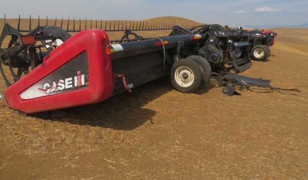 [Auction]: 2008 CASE IH 2162 Header | Idaho | damaged | CAG