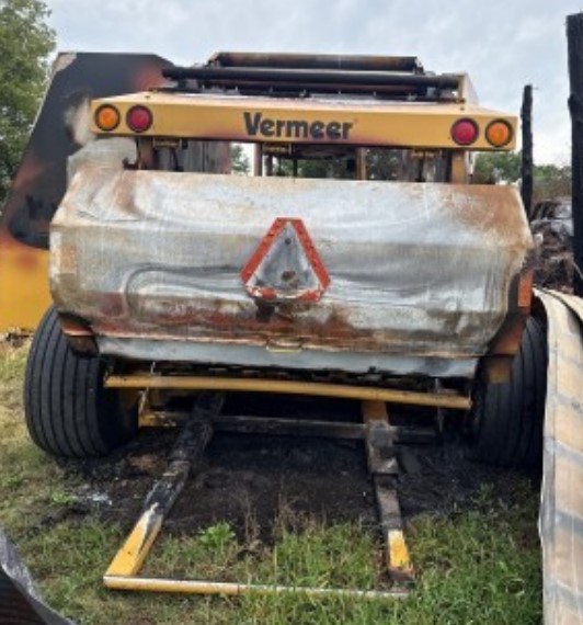 2012 Vermeer 605 Super M Baler - Image 10