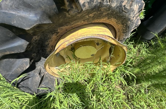 2012 John Deere 6115D Tractor - Image 23