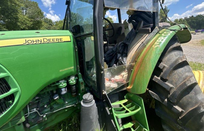 2012 John Deere 6115D Tractor - Image 9
