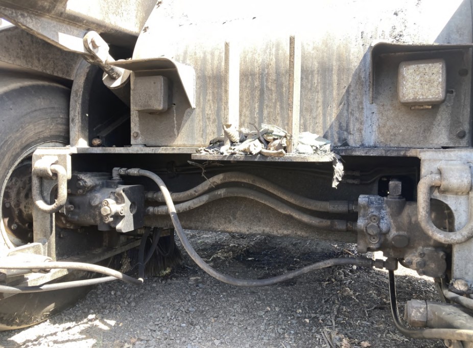 2012 Orchard-Rite 3WMB Mono-Boom Shaker - Image 8