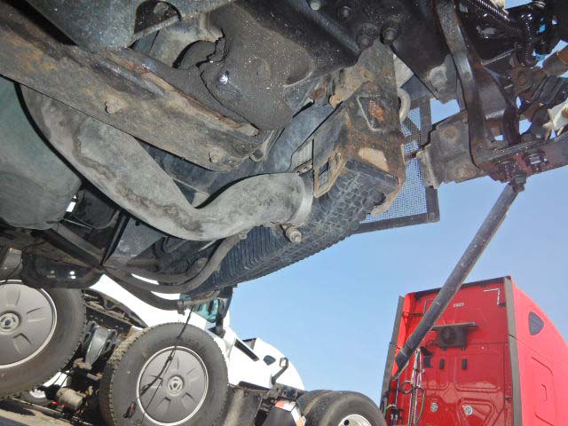 2013 Volvo VNL670 - Image 13