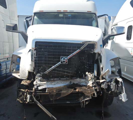 2013 Volvo VNL670 - Image 5