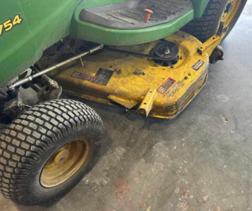 2017 John Deere X754 Tractor - Image 11