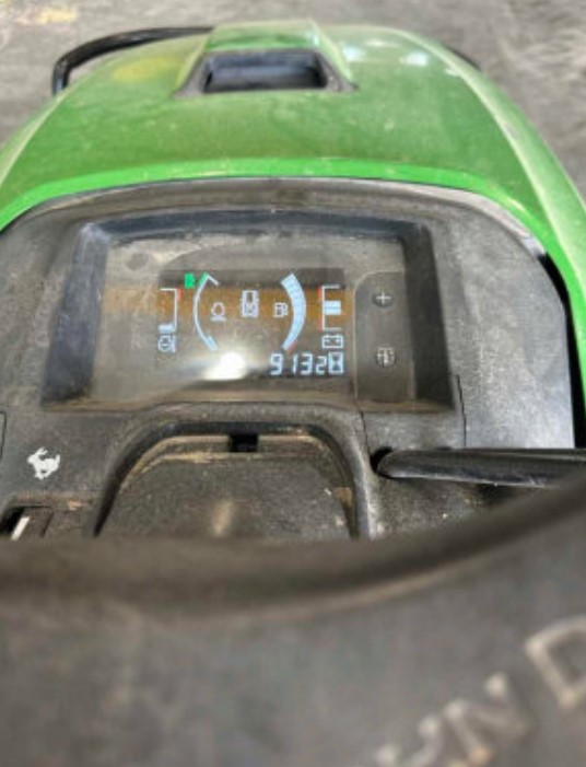 2017 John Deere X754 Tractor - Image 13