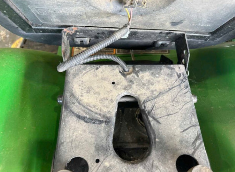 2017 John Deere X754 Tractor - Image 8