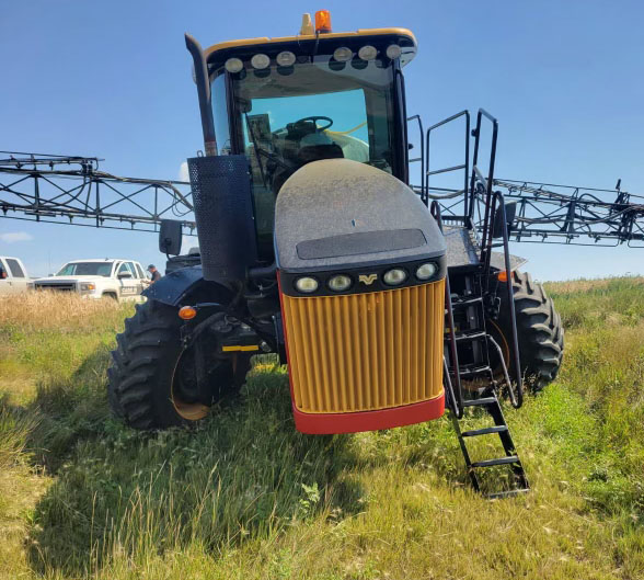 2017 Versatile SX280 Self-Propelled Sprayer