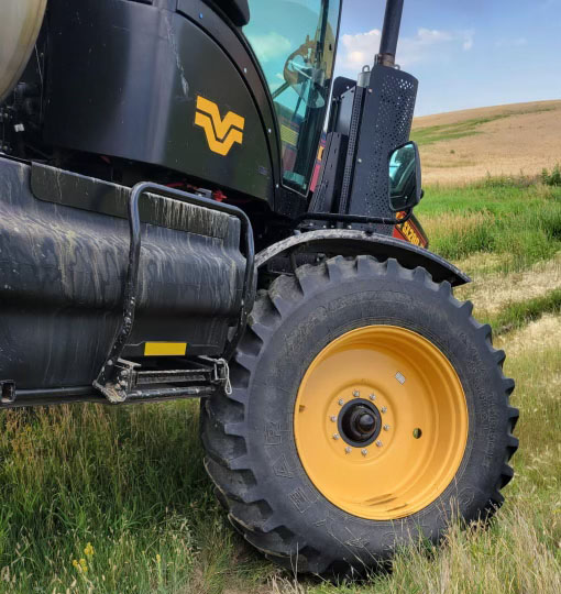 2017 Versatile SX280 Self-Propelled Sprayer - Image 4