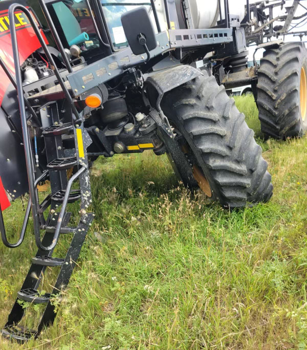 2017 Versatile SX280 Self-Propelled Sprayer - Image 5