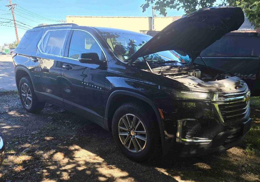 2023 Chevrolet Traverse - Image 4