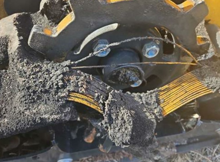 2023 Vermeer SC30TX Track Stump Grinder - Image 12