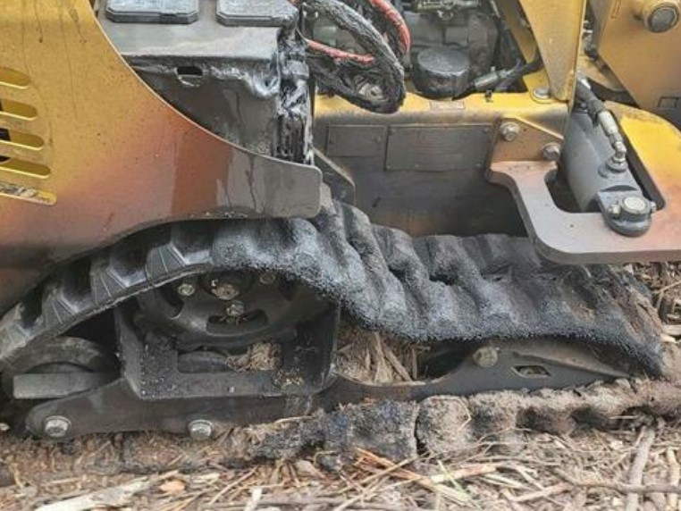 2023 Vermeer SC30TX Track Stump Grinder - Image 14