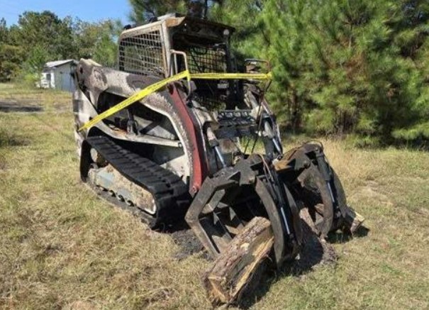 2025 Takeuchi TL 12V2 Skid Steer - Image 2