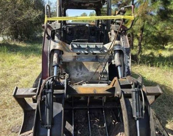 2025 Takeuchi TL 12V2 Skid Steer - Image 3