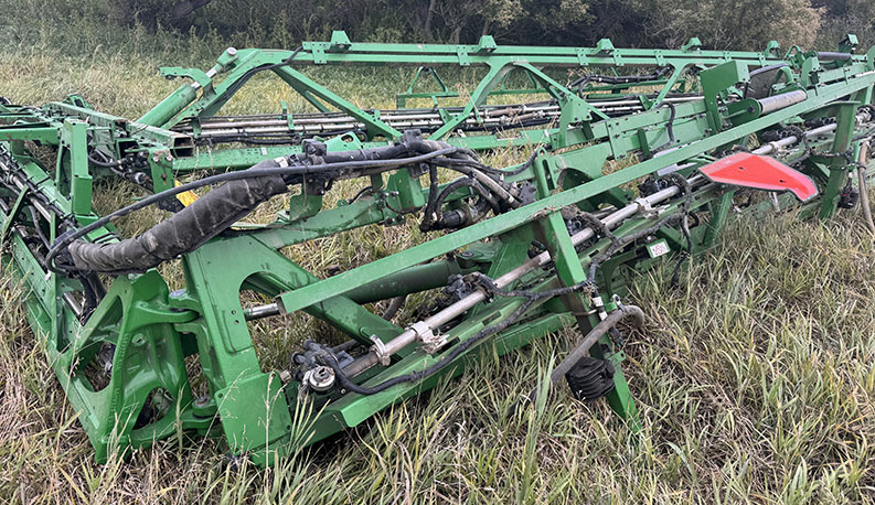 2025 John Deere 616R Sprayer - Image 10