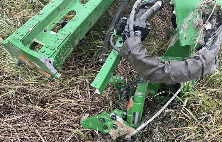 2025 John Deere 616R Sprayer - Image 16