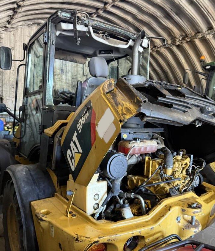 2013 Caterpillar 908H Wheel Loader - Image 2