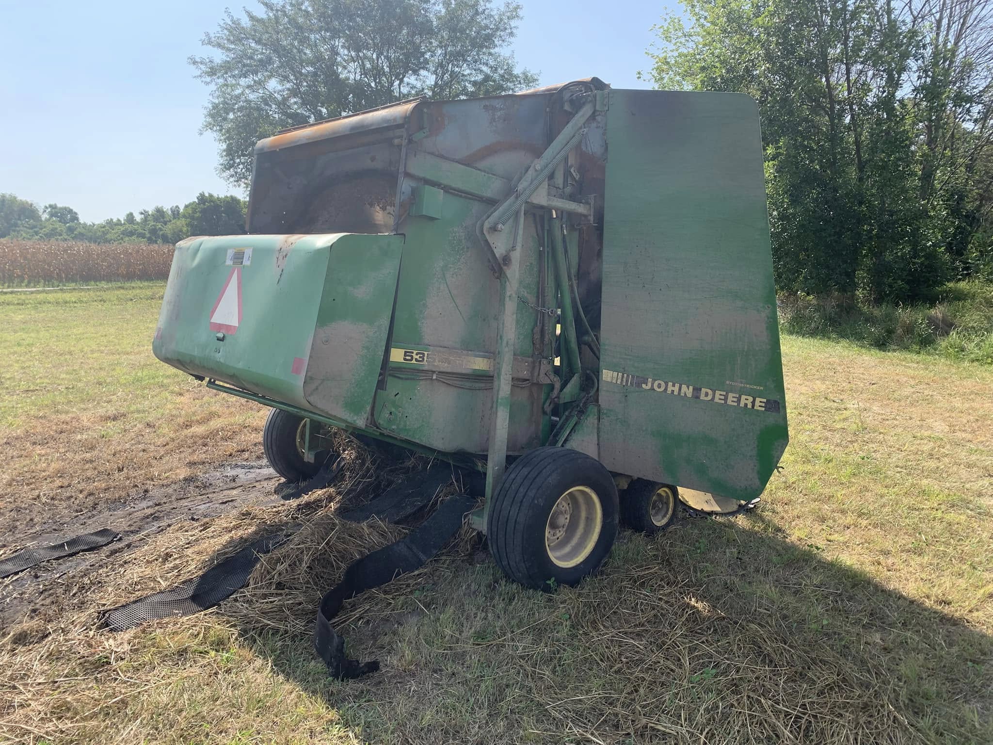 John Deere 535 Baler - Image 2