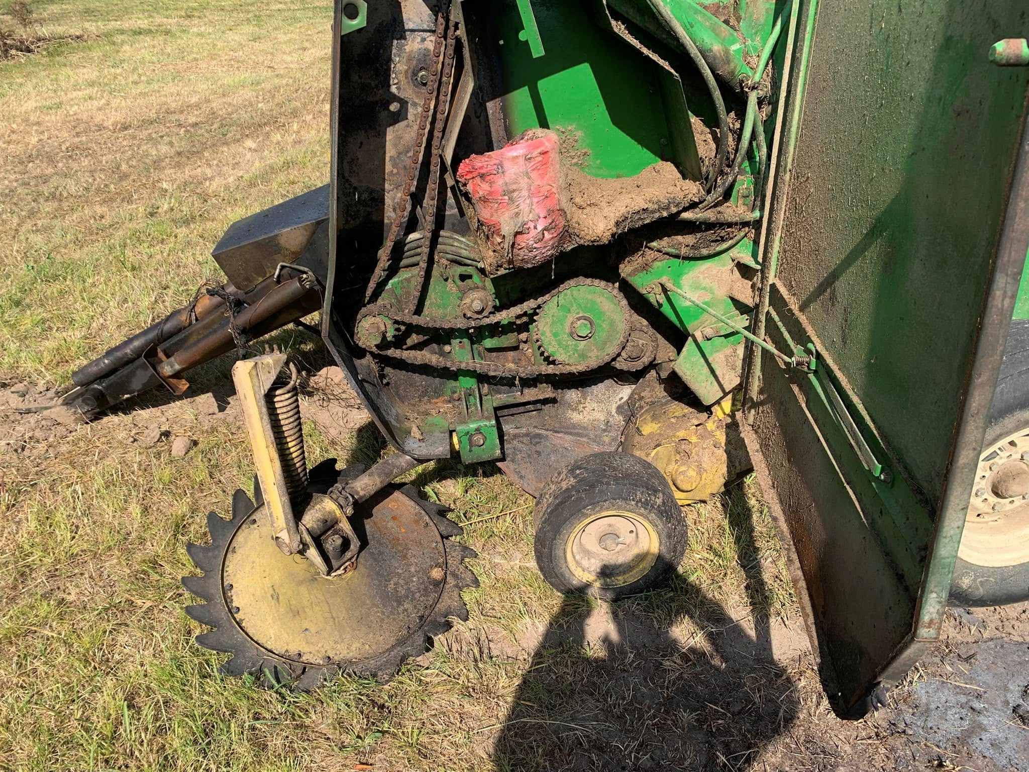 John Deere 535 Baler - Image 3