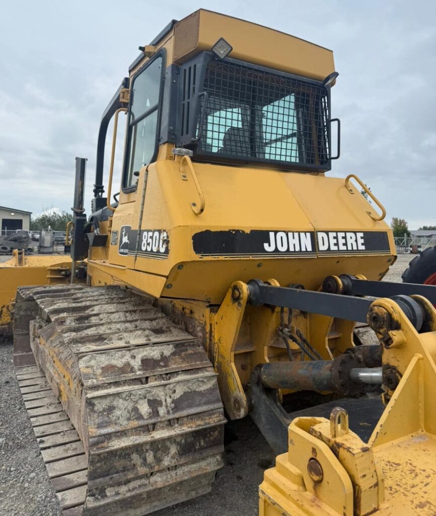 Auction 1998 John Deere 850C Bulldozer Montana Damaged CAG Auction 1998 John Deere 850C Bulldozer Montana Damaged CAG