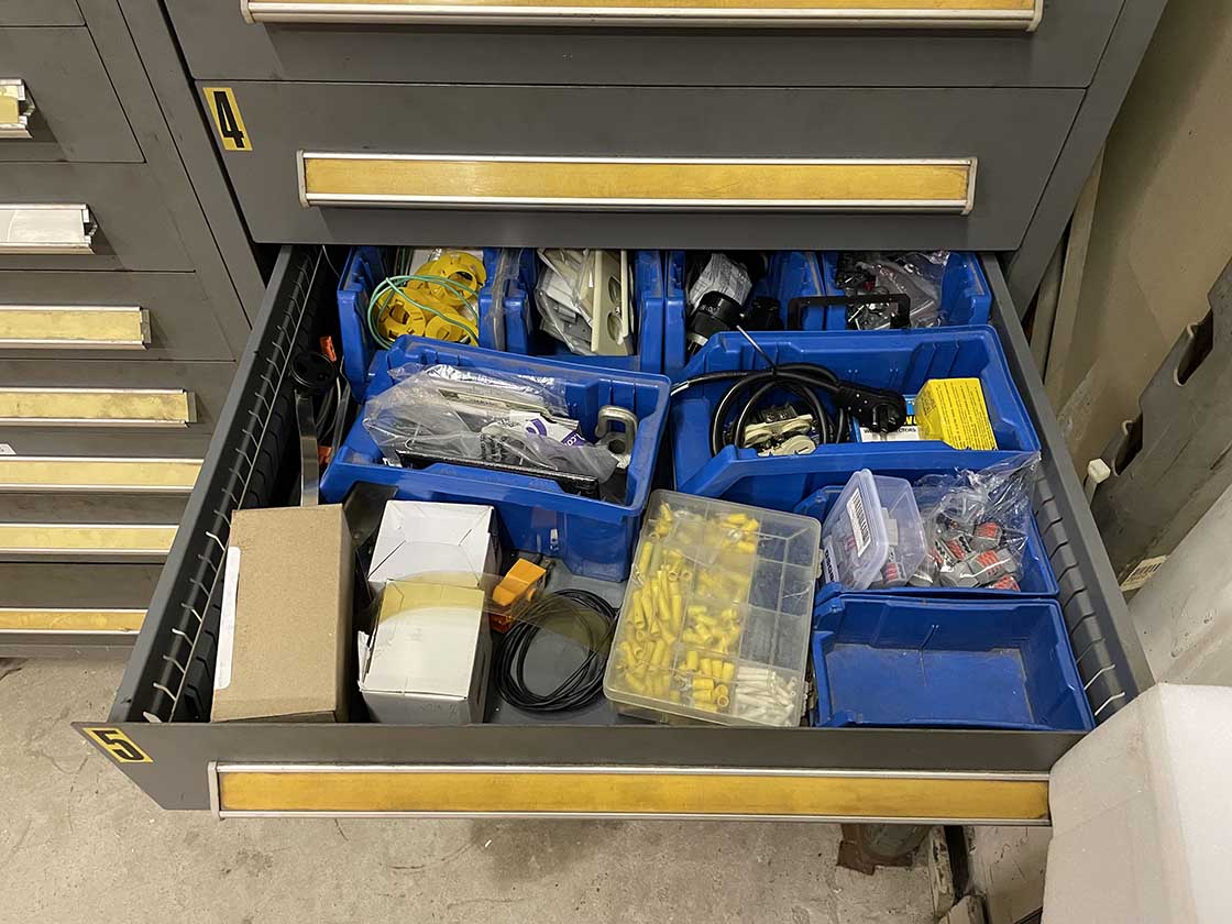 Various Machinery and Tools - Image 15