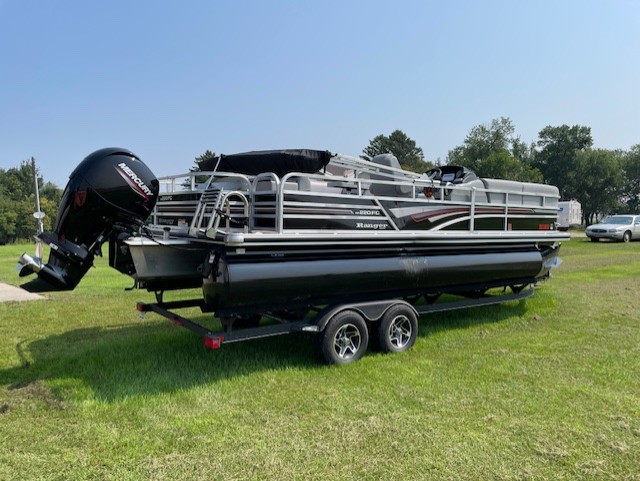 2023 Ranger 220FC 22’ Pontoon Boat - Image 7