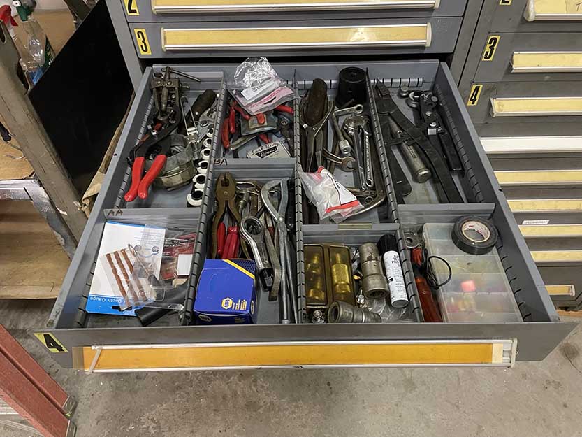 Various Machinery and Tools - Image 35